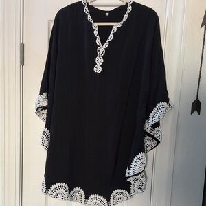 Elegant Black and White Women's Top